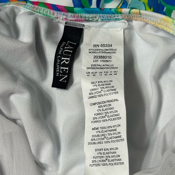Lauren Ralph Lauren Ruffle V-Neck One-Piece Swimsuit in Multicolor in Size 10 - Picture 9 of 9